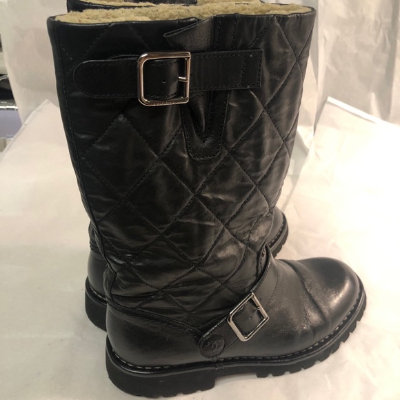 CHANEL Black Quilted Leather Shearling Biker Boots - Picture 9 of 13